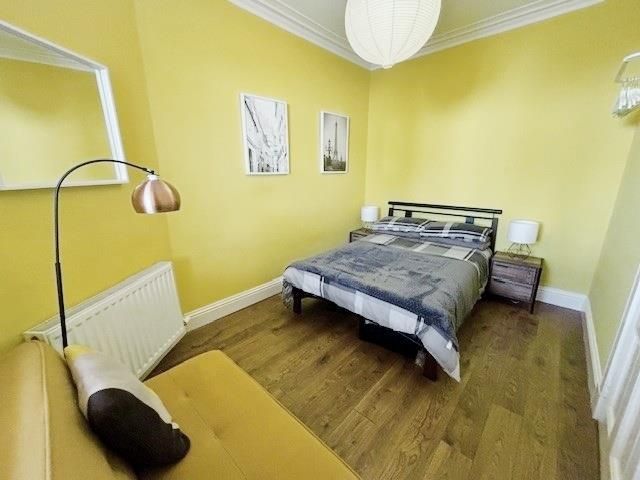 2 bed flat for sale in Broomhill Avenue, Burntisland KY3, £145,000