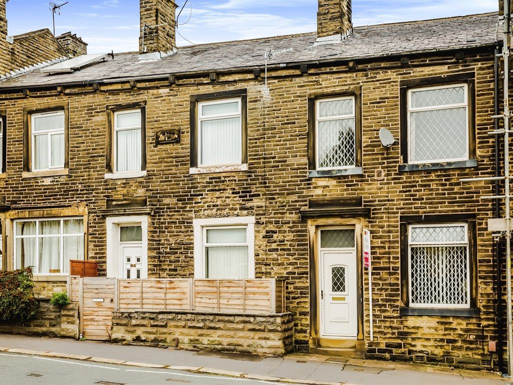 2 bed terraced house for sale in Keighley Road, Halifax HX2, £100,000