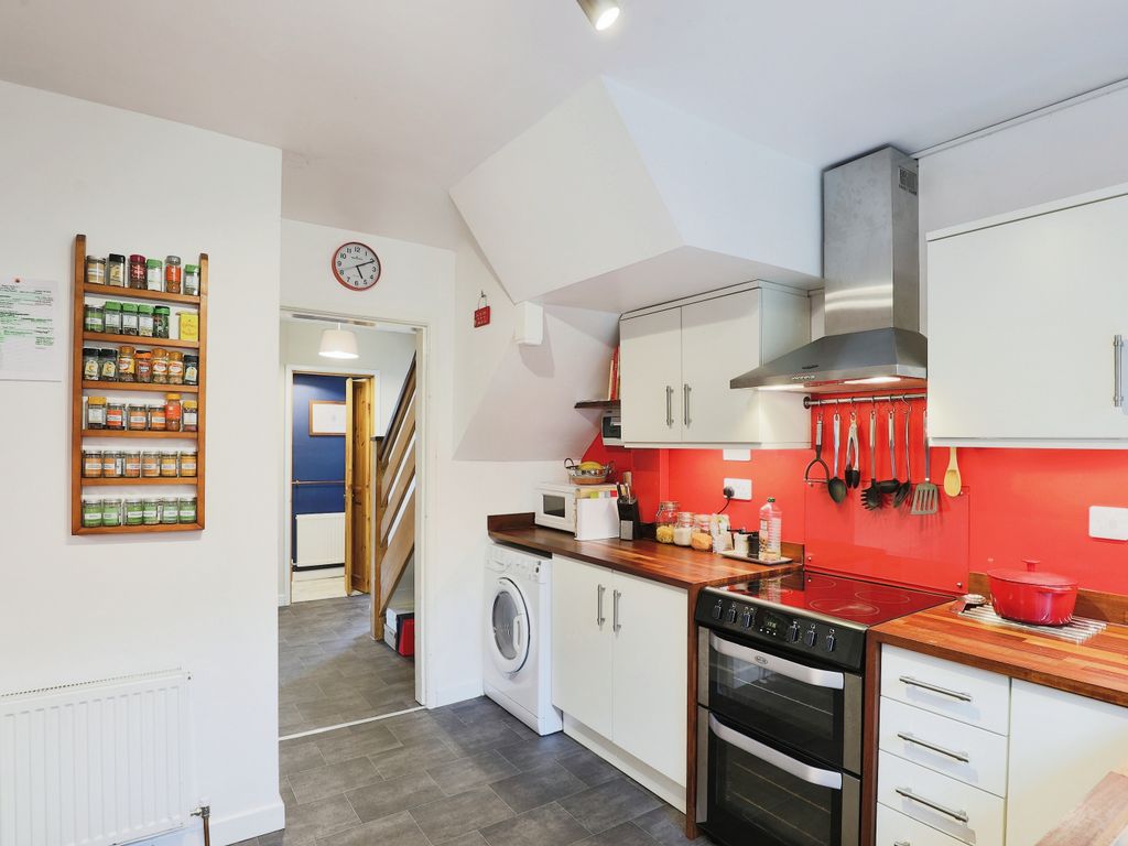 3 bed detached house for sale in Station Road, Pershore WR10, £250,000