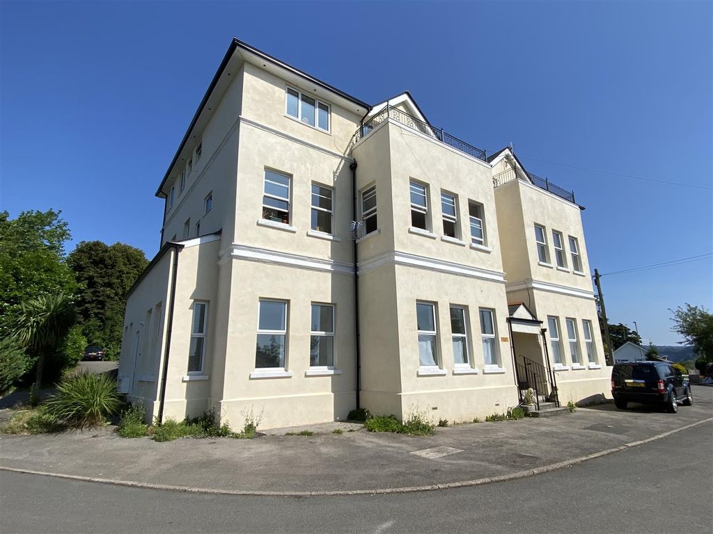 1 bed flat for sale in Flat 11, St Maur House, St.Maurs Gardens, Chepstow NP16, £135,000