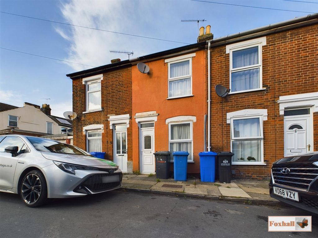 3 bed terraced house for sale in Cowell Street, Ipswich IP2, £150,000