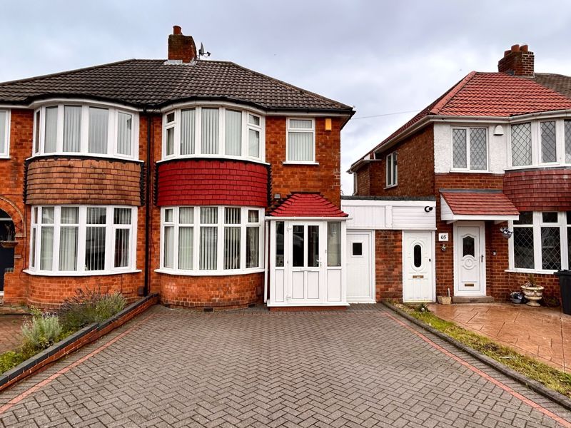 3 bed semi-detached house for sale in Elizabeth Road, 152334 B73, £187,500