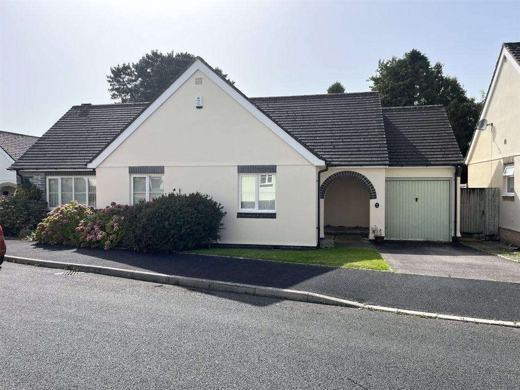 3 bed detached bungalow for sale in Beech Drive, Bodmin, Cornwall PL31, £251,250