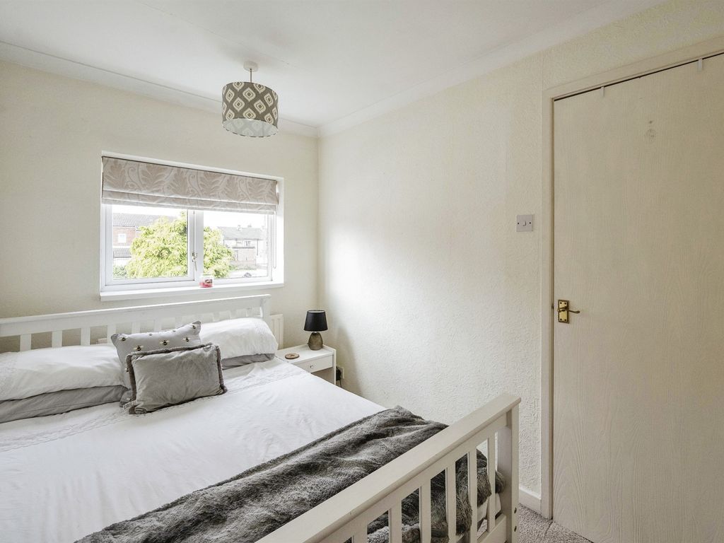 2 bed end terrace house for sale in Elizabeth Avenue, Kirk Sandall, Doncaster DN3, £140,000