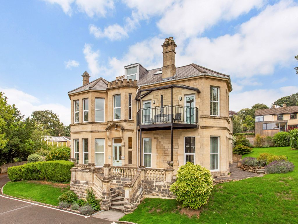 1 bed flat for sale in Chaucer Road, Bath BA2, £325,000