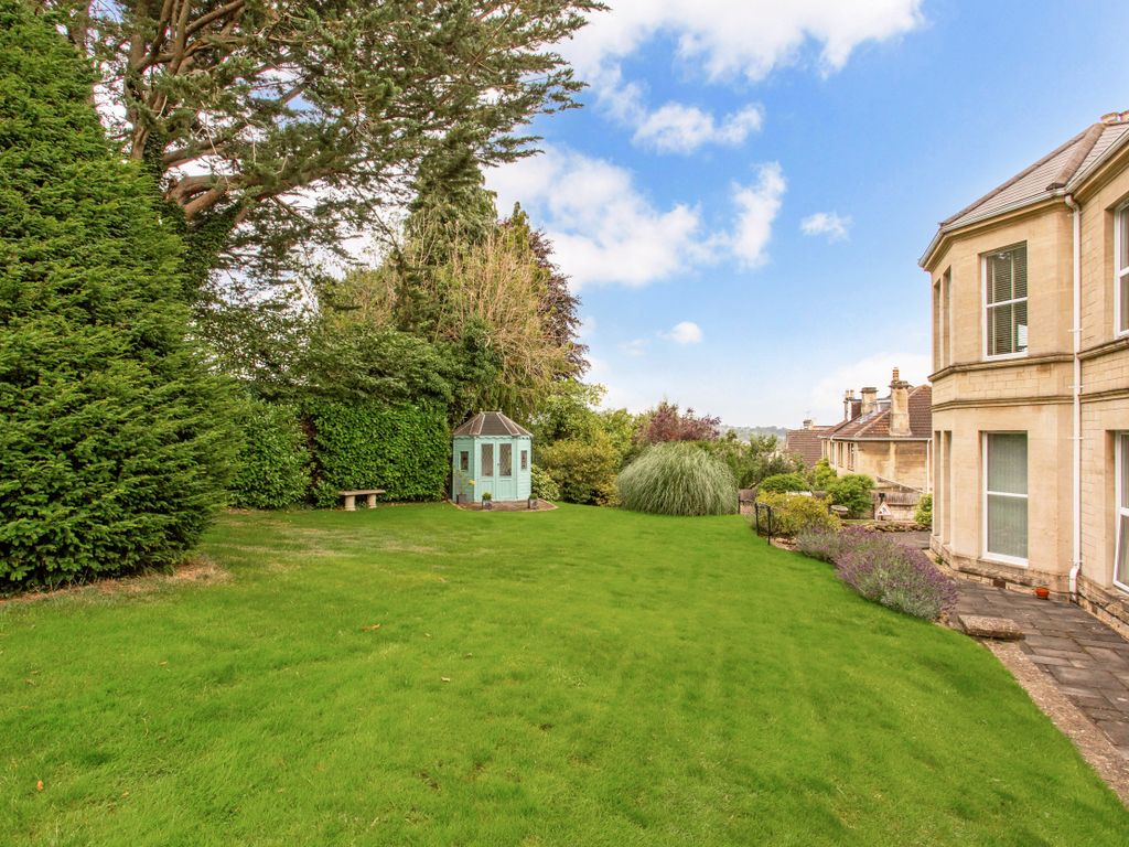 1 bed flat for sale in Chaucer Road, Bath BA2, £325,000