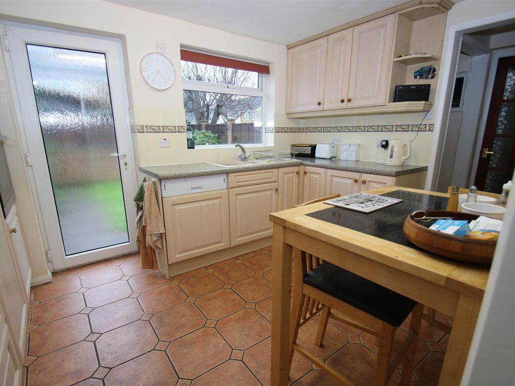 3 bed property for sale in Chantry Gardens, Southwick, Trowbridge BA14, £250,000