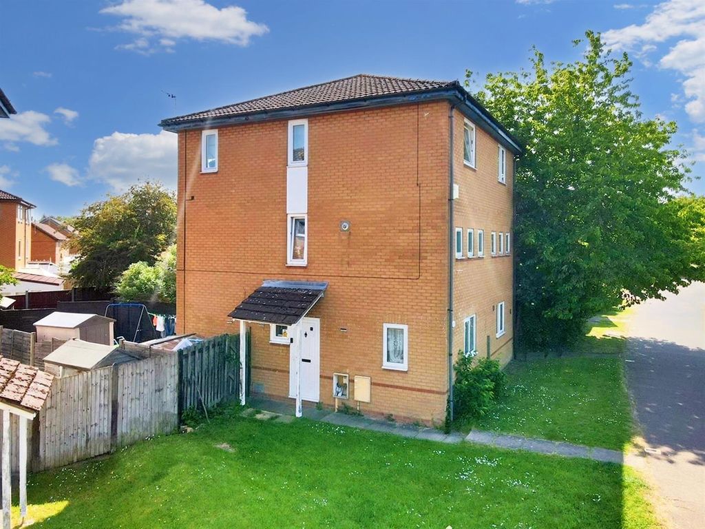 3 bed semi-detached house for sale in Dulverton Drive, Furzton, Milton Keynes MK4, £280,000