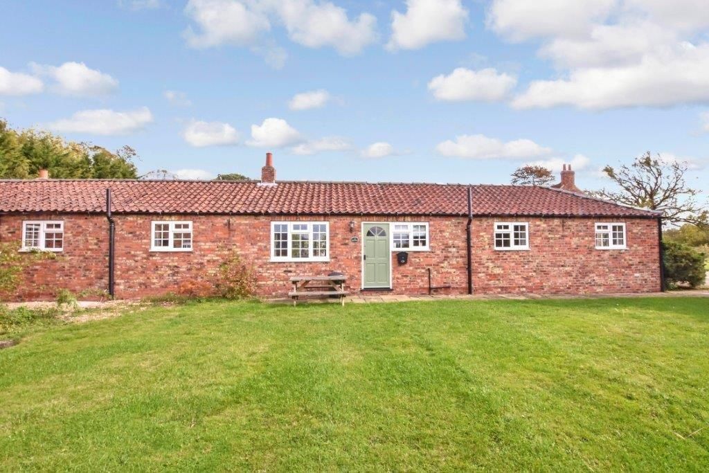 2 bed bungalow for sale in Flaxton, York YO60, £199,950