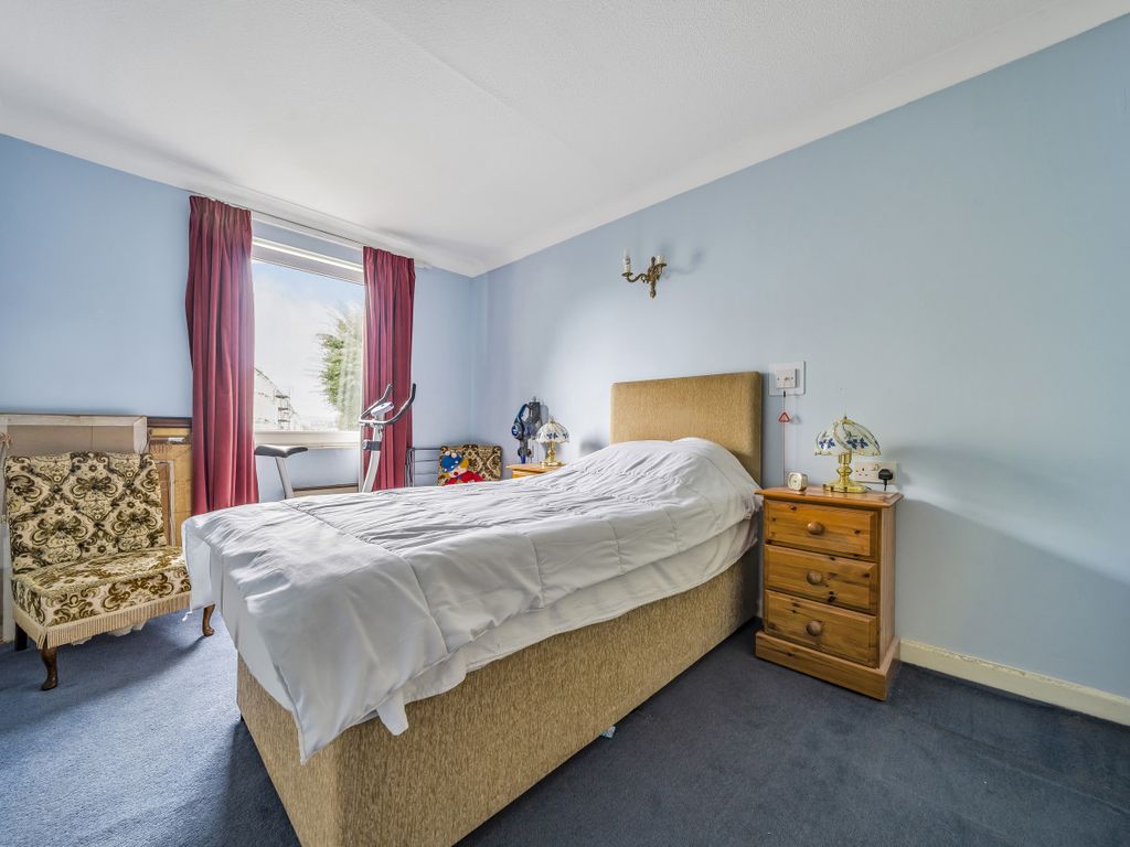 1 bed flat for sale in Dyke Road, Brighton, East Sussex BN1, £125,000