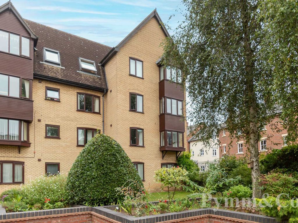 1 bed flat for sale in Cavendish Court, Norwich NR1, £110,000