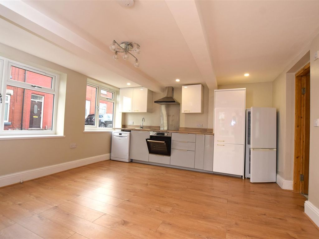 1 bed property for sale in Fielding Street, Middleton, Manchester M24, £95,000