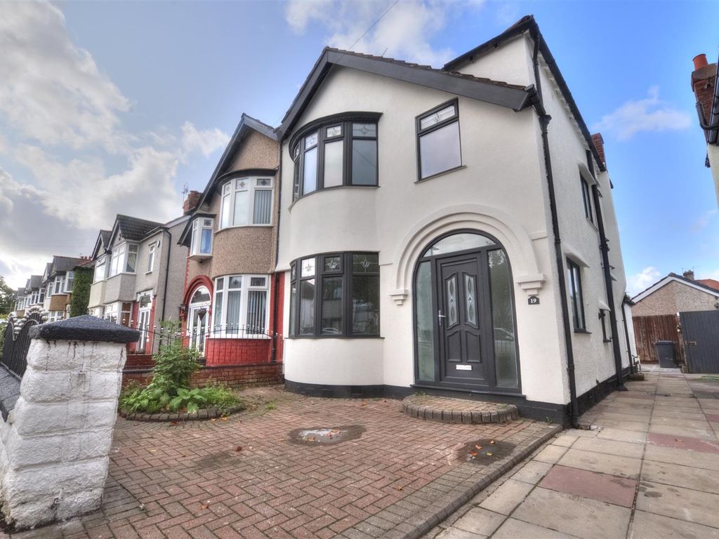 3 bed property for sale in Moorfield Road, Crosby, Liverpool L23, £309,995