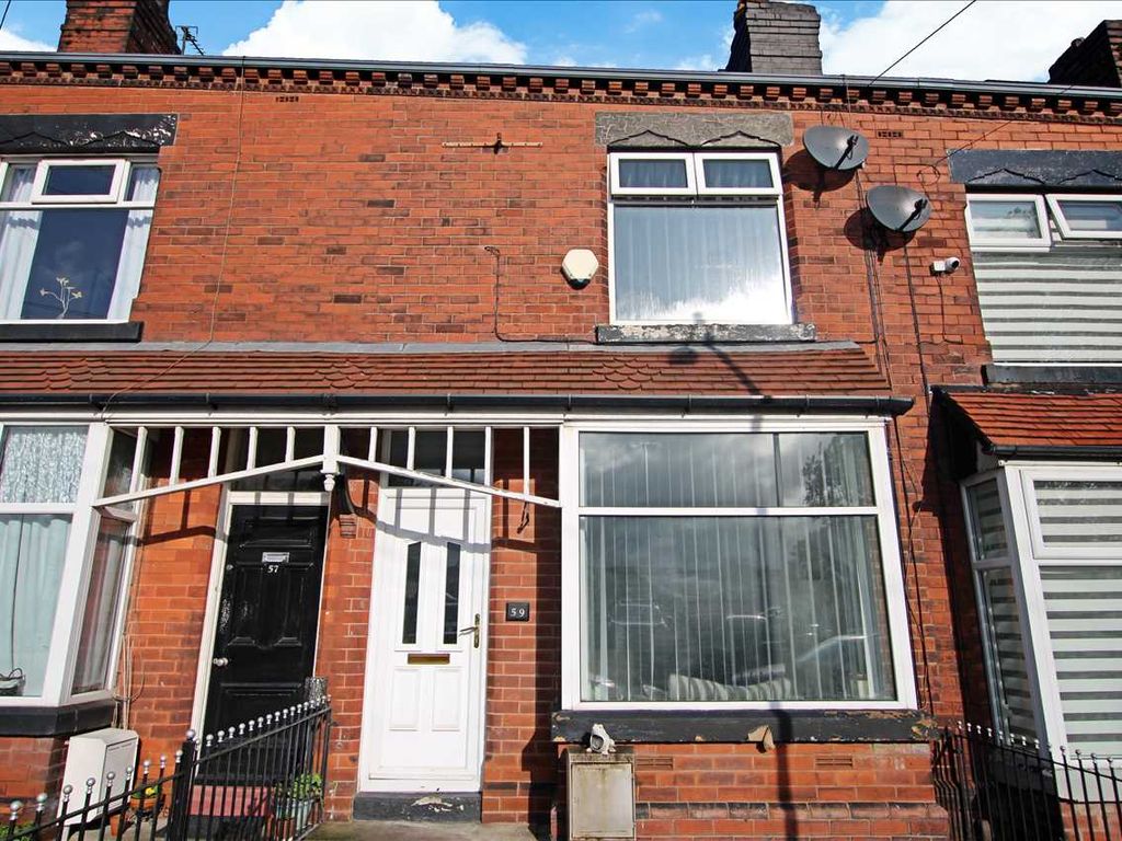 2 bed terraced house for sale in Ellesmere Road, Bolton BL3, £130,000