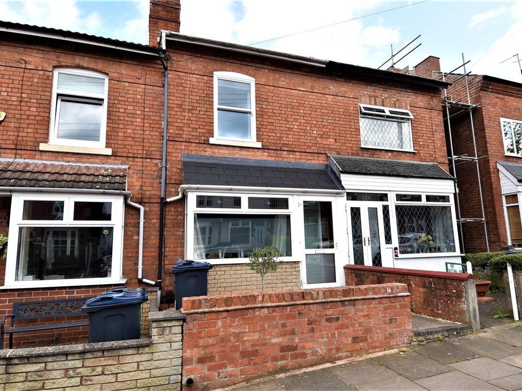 3 bed terraced house for sale in Midland Road, Cotteridge, Birmingham B30, £300,000