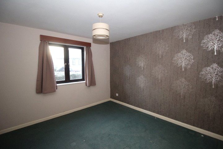 2 bed flat for sale in Beckside Gardens, Brampton, Cumbria CA8, £70,000