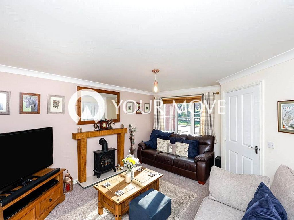 3 bed detached house for sale in Glaramara Drive, Carlisle, Cumbria CA2, £177,500