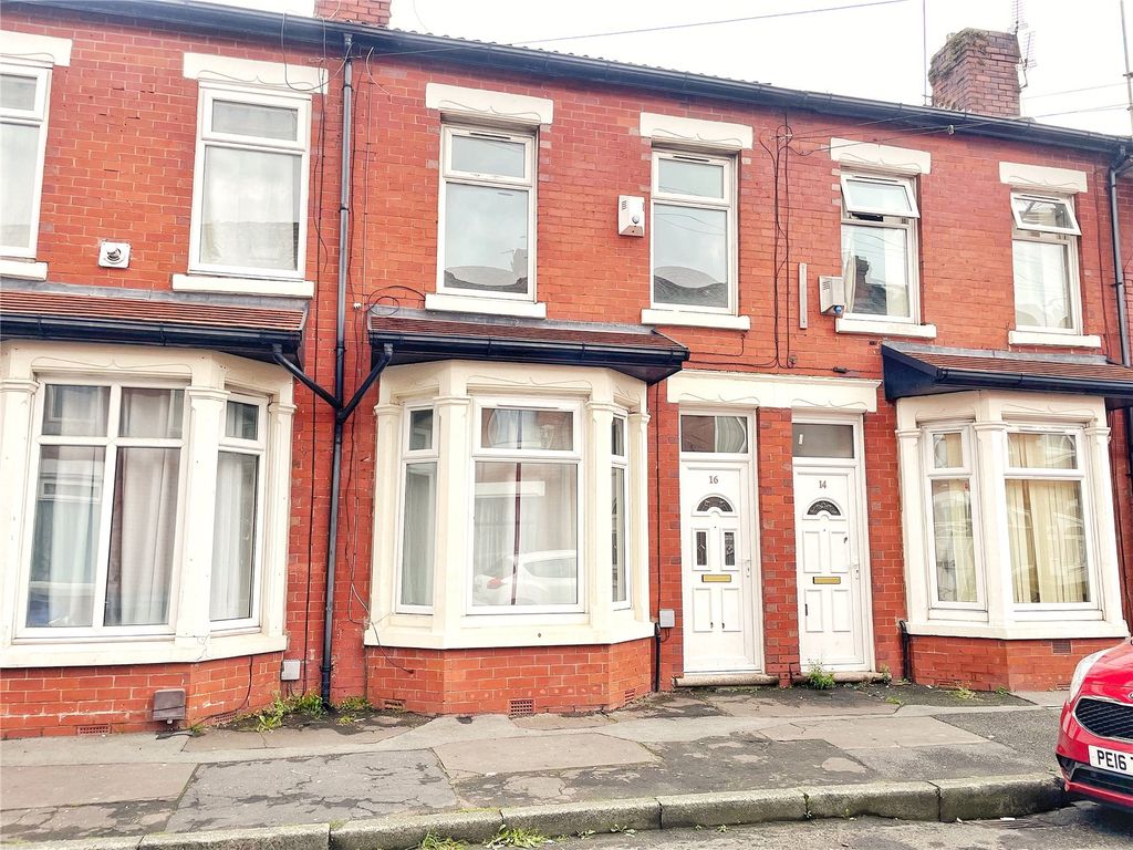 3 bed terraced house for sale in Chinley Avenue, Moston, Manchester M40, £160,000
