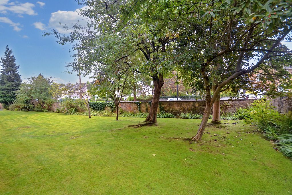 2 bed flat for sale in The Firs, 5 Millholm Road, Cathcart, Glasgow G44, £175,000