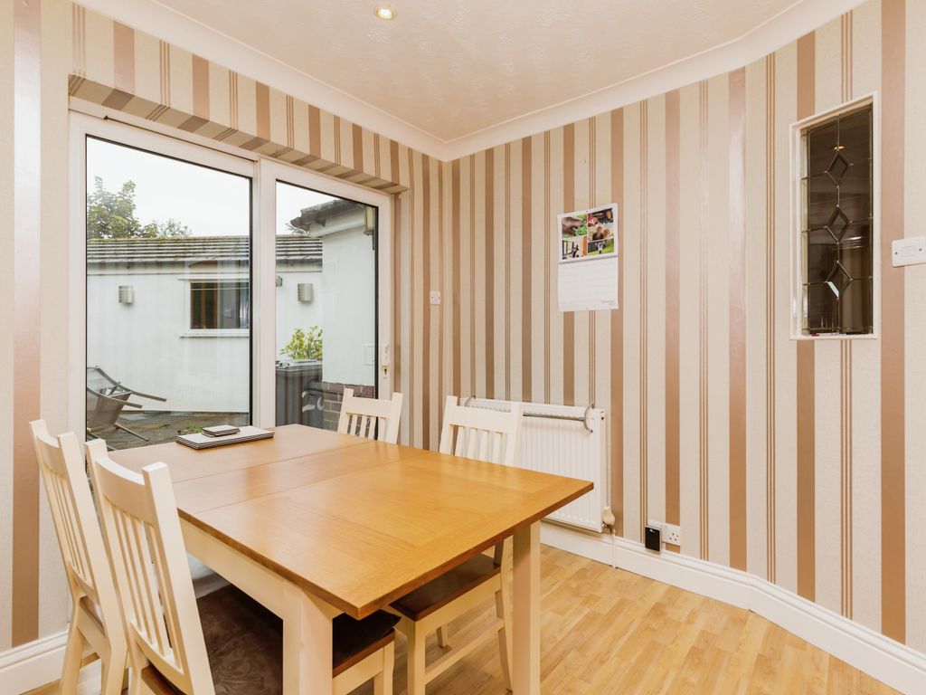 3 bed bungalow for sale in Ashton Close, Ashton-On-Ribble, Preston, Lancashire PR2, £210,000