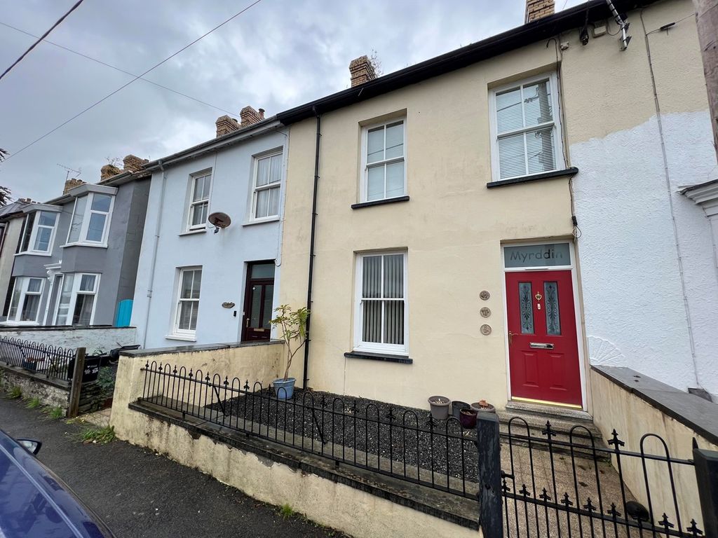 4 bed terraced house for sale in Lloyds Terrace, Adpar, Newcastle Emlyn SA38, £229,950