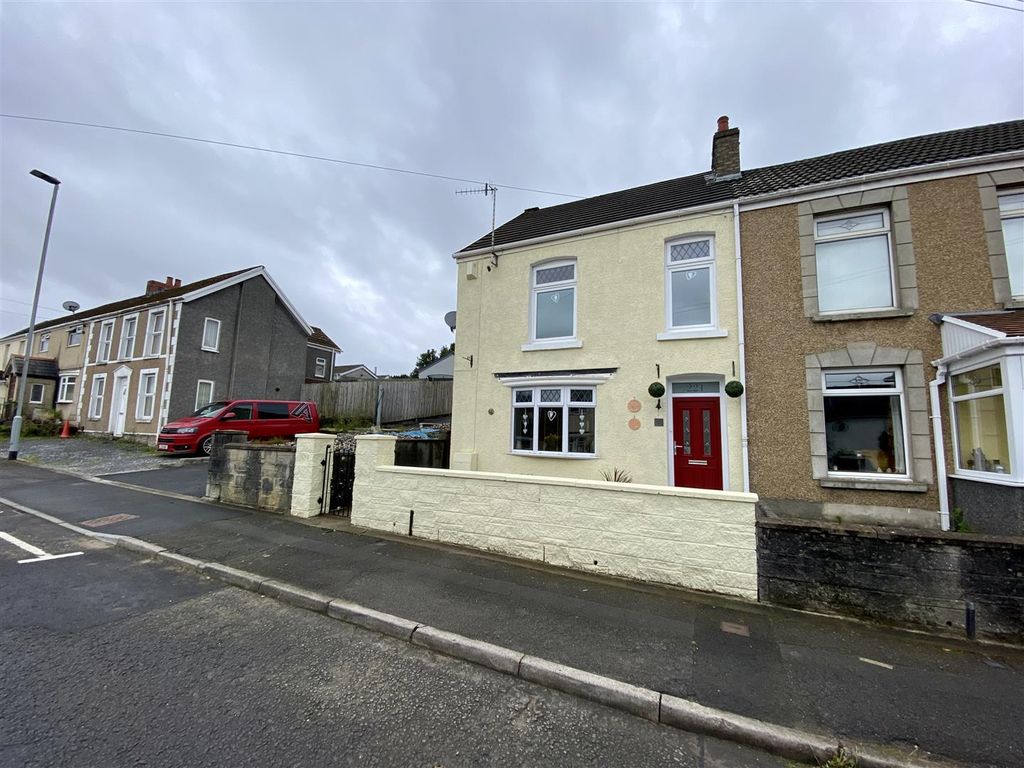 3 bed semi-detached house for sale in Swansea Road, Waunarlwydd, Swansea SA5, £200,000