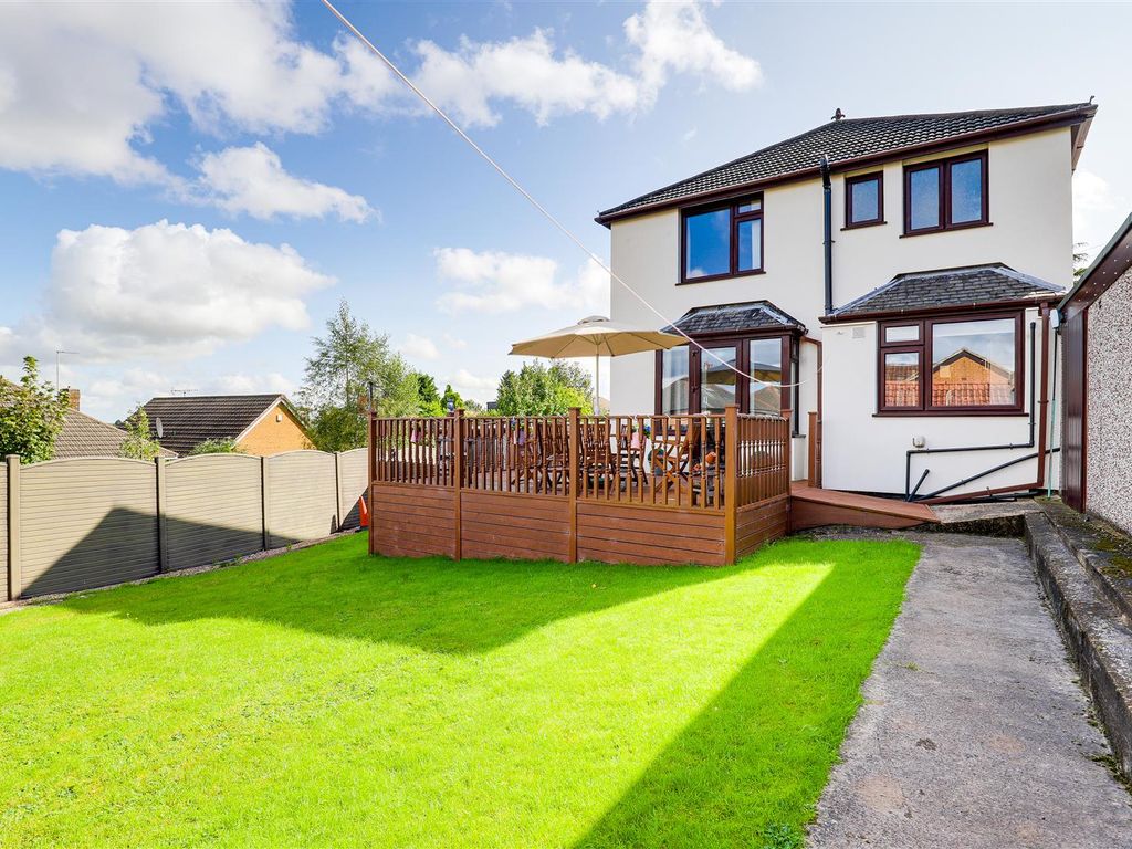 3 bed detached house for sale in Second Avenue, Carlton, Nottinghamshire NG4, £300,000