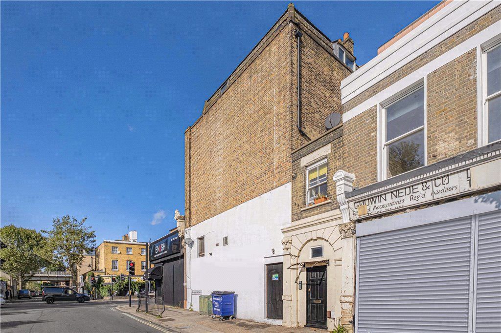 1 bed flat for sale in Camberwell Road, London SE5, £280,000