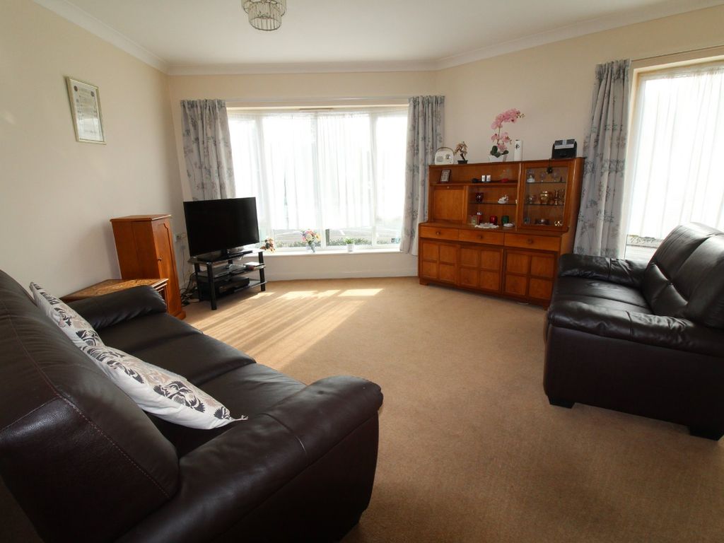2 bed flat for sale in Sheldon Heath Road, Birmingham, West Midlands B26, £48,000