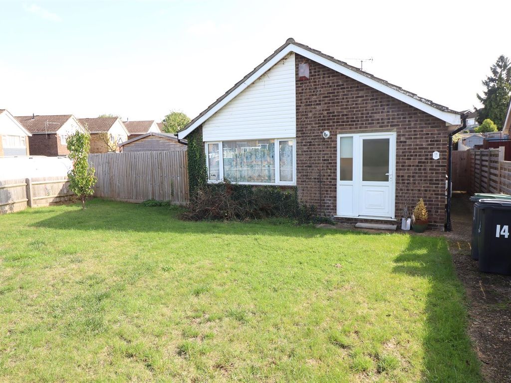 2 bed detached bungalow for sale in Cedar Way, Higham Ferrers NN10, £285,000