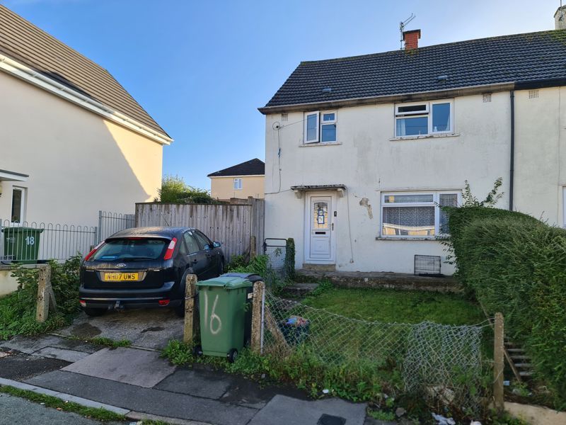 3 bed semi-detached house for sale in Target Close, Stroud GL5, £180,000