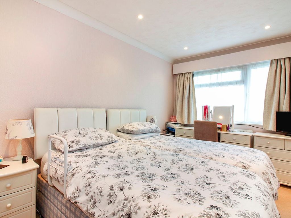 4 bed semi-detached house for sale in Kents Road, Stantonbury, Milton Keynes MK14, £300,000