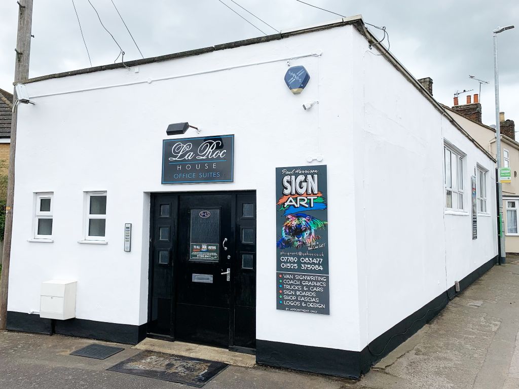 Office for sale in Soulbury Road, Leighton Buzzard LU7, £230,000
