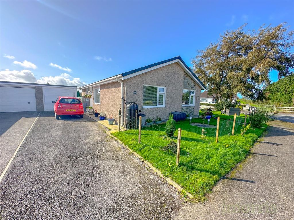 3 bed detached bungalow for sale in Dolwerdd Estate, Penparc, Cardigan SA43, £265,000
