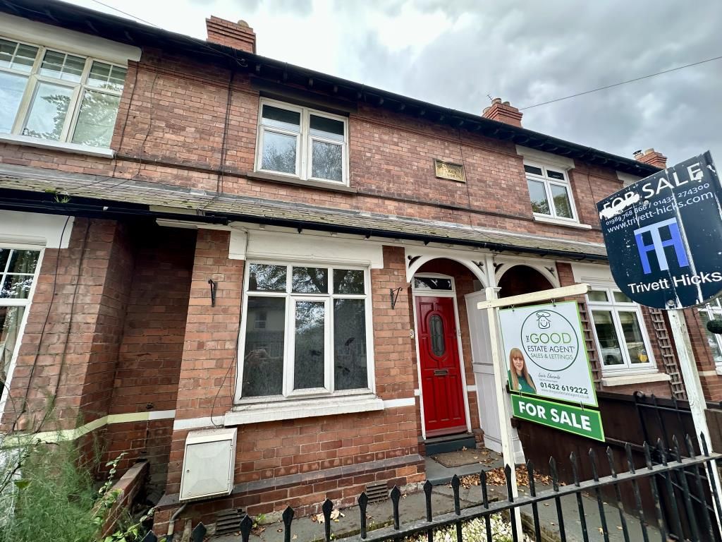 2 bed terraced house for sale in Grandstand Road, Hereford HR4, £200,000