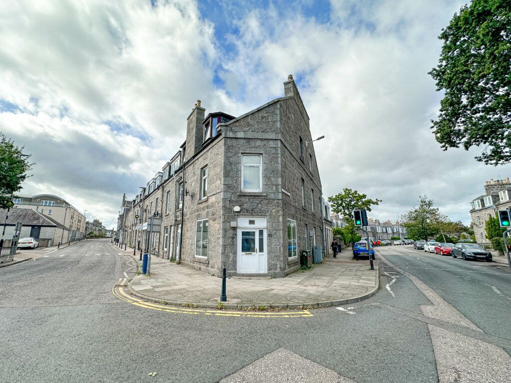 Office for sale in 1 Holburn Road, Aberdeen AB10, £85,000