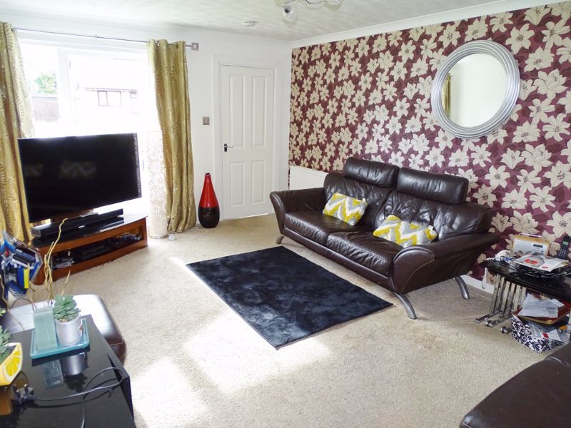 2 bed terraced house for sale in Caledonian Road, Alloa FK10, £119,000