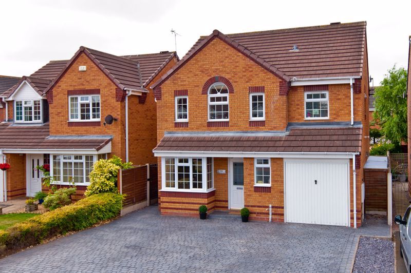 4 bed detached house for sale in Warwick Way, Leegomery, Telford TF1, £339,950