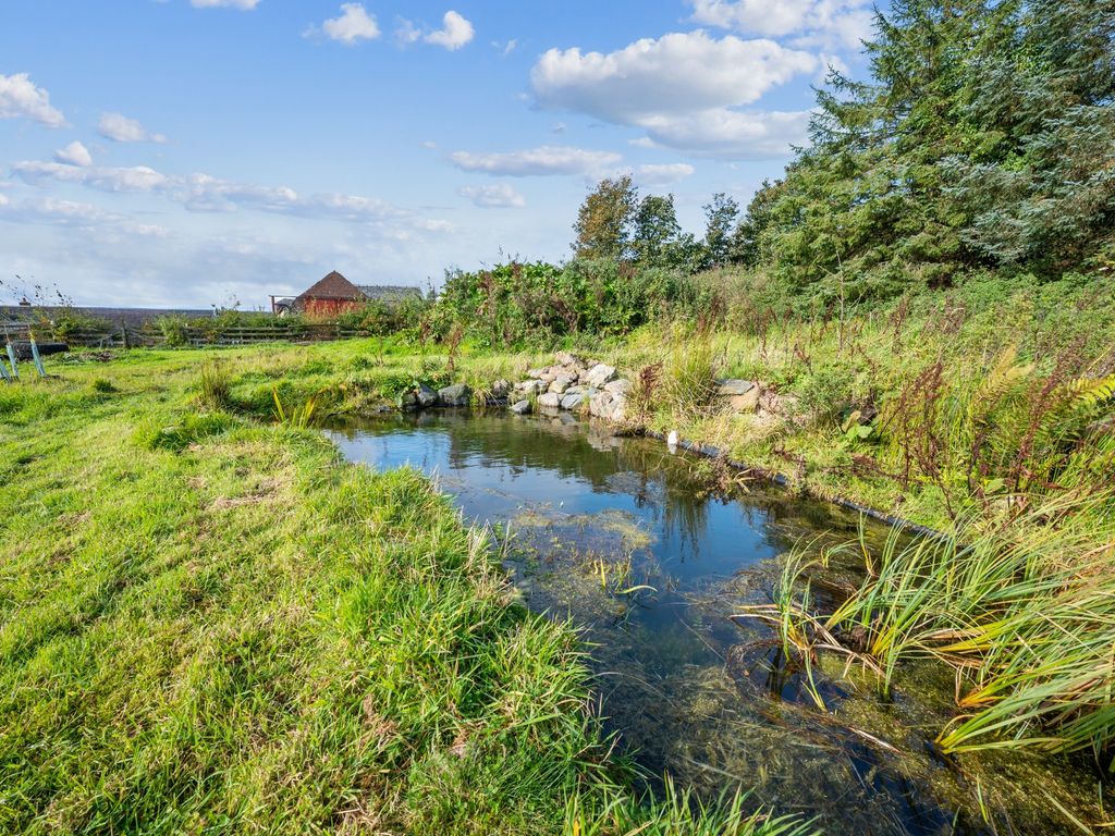 2 bed detached house for sale in Shenval Farm, Bankfoot, Perthshire PH1, £250,000