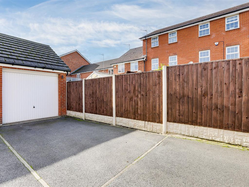 3 bed town house for sale in Flatts Lane, Calverton, Nottingham NG14, £260,000
