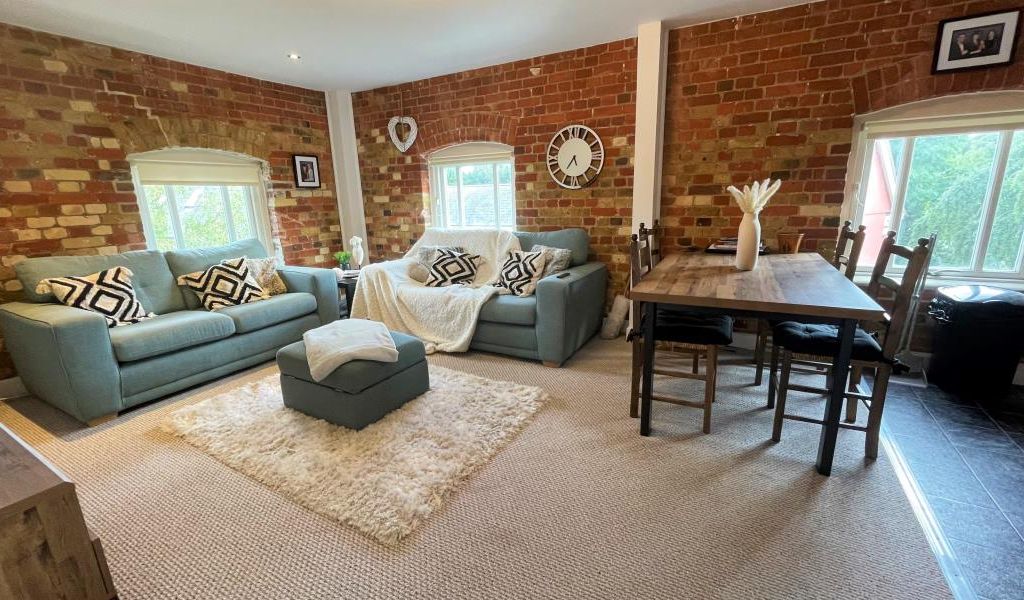 2 bed flat for sale in School Lane, Mistley, Manningtree CO11, £197,500