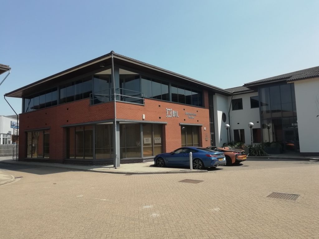 Office for sale in Berners-Lee House, Unit 3 E-Centre, Easthampstead Rd, Bracknell RG12, £1,600,000