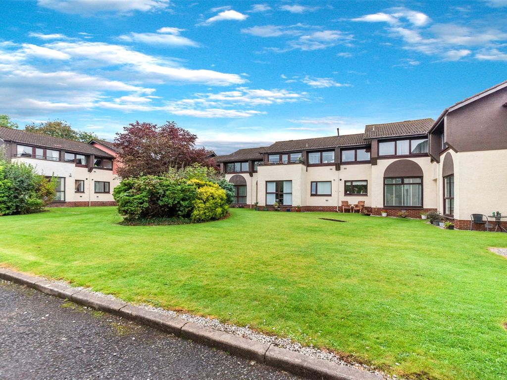 1 bed flat for sale in Rhumhor Gardens, Kilbarchan, Johnstone PA10, £105,000