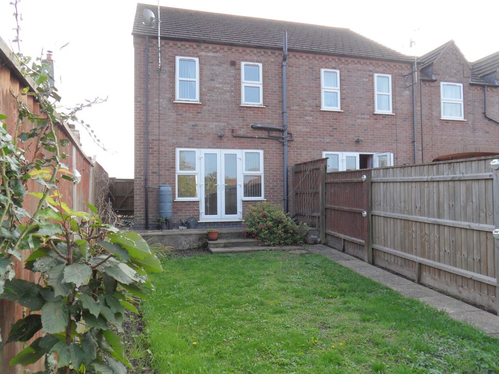 2 bed end terrace house for sale in Bridge Road, Sutton Bridge, Spalding, Lincolnshire PE12, £170,000