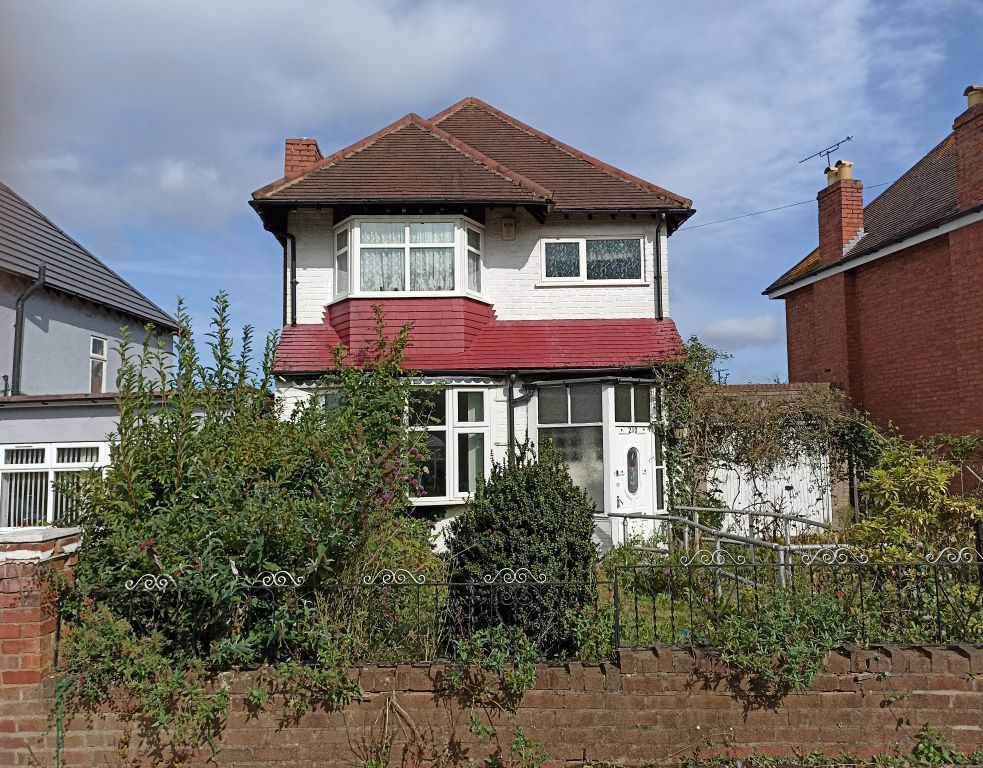 3 bed detached house for sale in 210 Warstock Lane, Birmingham B14, £50,000