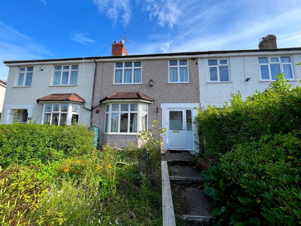 3 bed property for sale in Greenfield Avenue, Southmead, Bristol BS10, £300,000