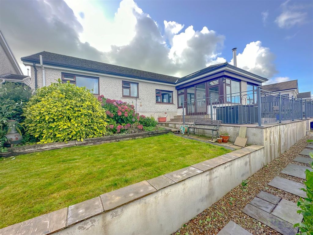 3 bed detached bungalow for sale in Heol Y Gof, Newcastle Emlyn SA38, £325,000