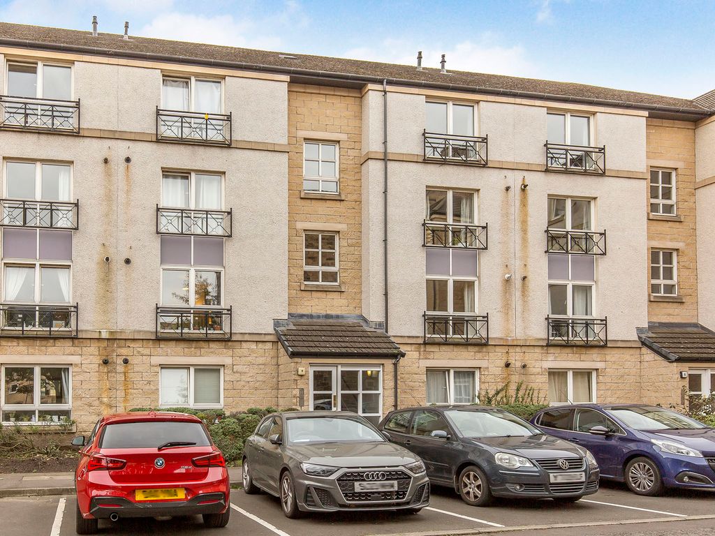 2 bed flat for sale in 8/4 Cadiz Street, Leith EH6, £199,950