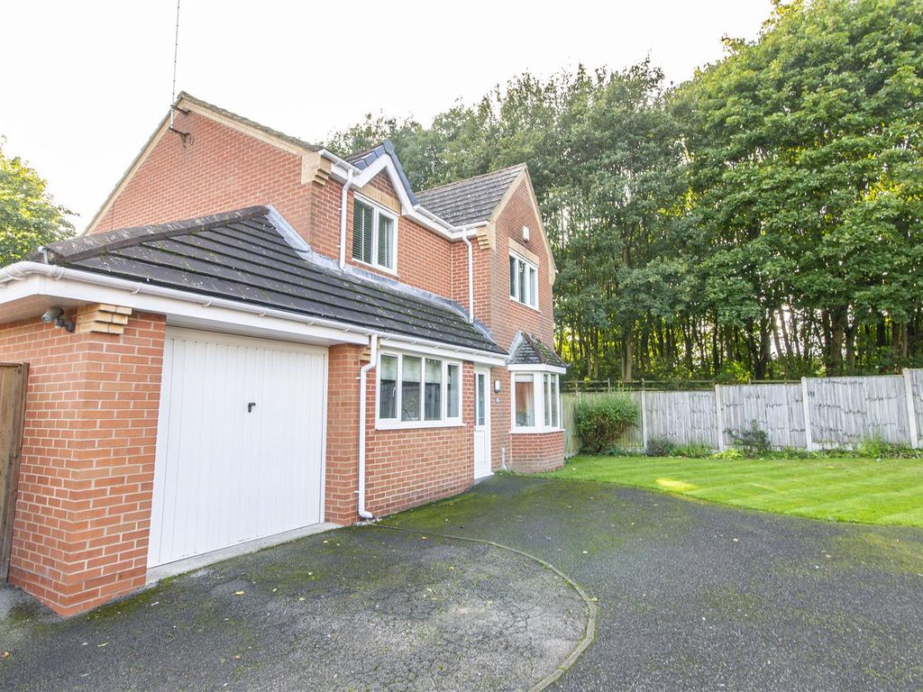 3 bed detached house for sale in Ashton Road, Clay Cross, Chesterfield S45, £289,950