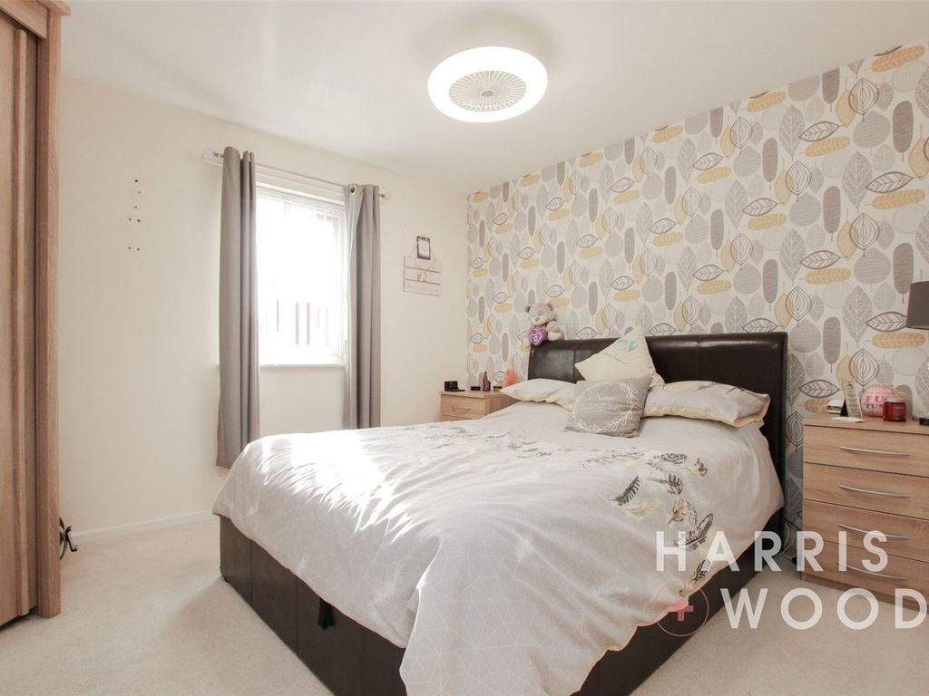 2 bed flat for sale in Salamanca Way, Colchester, Essex CO2, £160,000